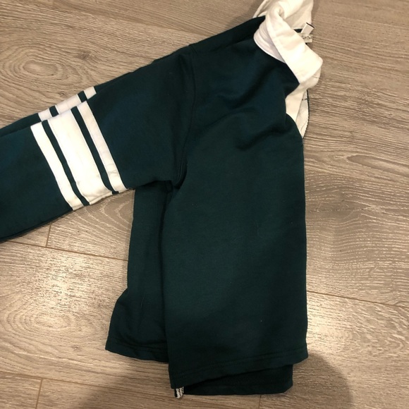 🌸FREE with purchase 🌸 Vintage Varsity jersey crop top - Picture 6 of 7